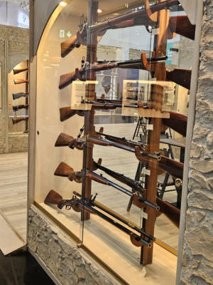 Waffenausstellung auf der IWA 2026