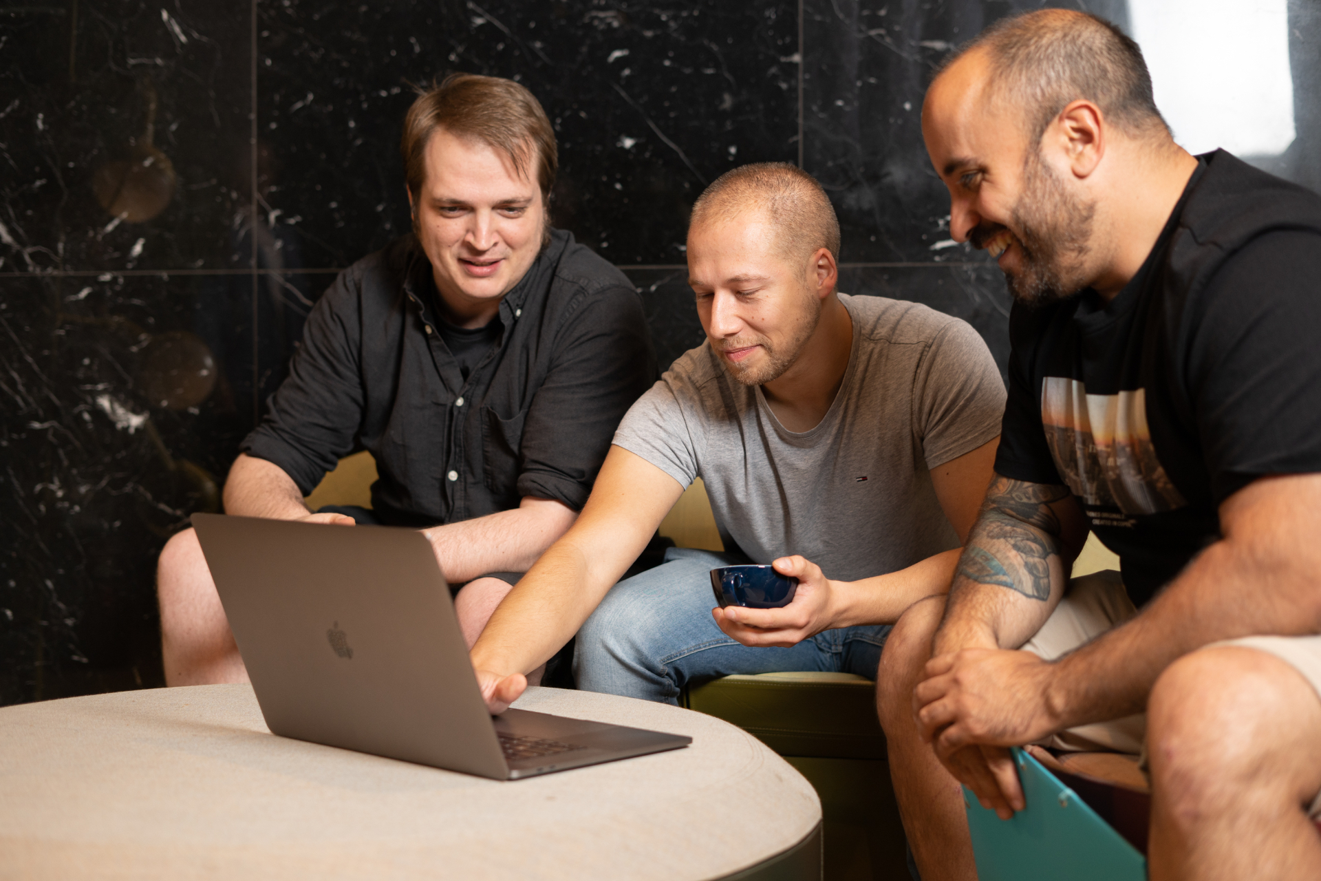 OXID team collaborating